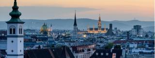 Banner zeigt Wien von oben