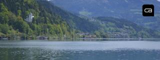 Banner zeigt See und Berge